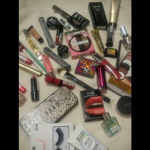 3 MEGA LOTS = $12 Mystery BOXES Sephora! Buxom!